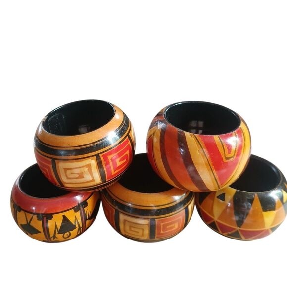 Vintage 70's Hand Carved Napkin Rings Wood Polished Artisan Ethnic - Picture 1 of 5